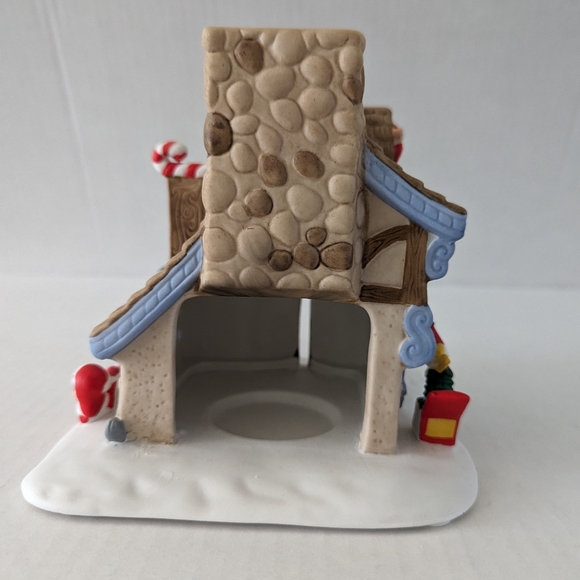 PartyLite Vintage Santa Workshop House - Picture 2 of 4